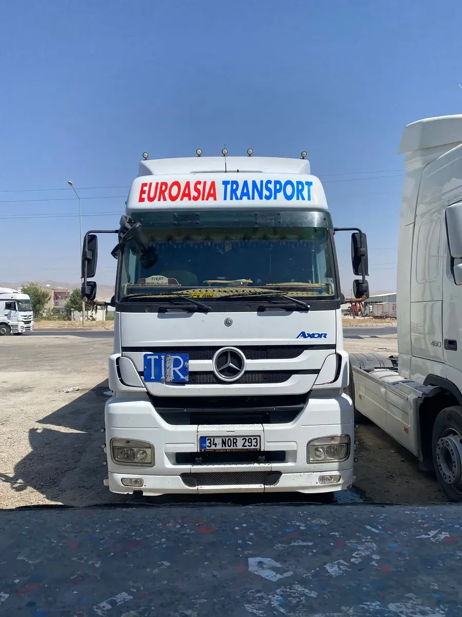 Çadırlı dorse ile parsiyel ve komple yük taşımacılığı
